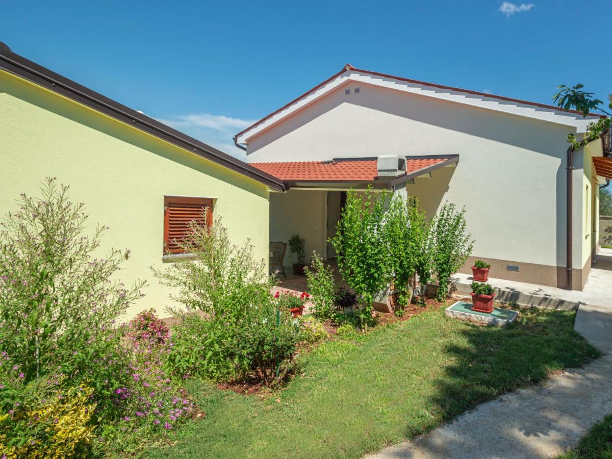 Branka By Interhome