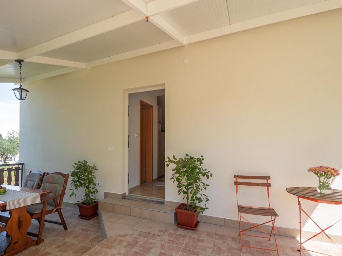 Branka By Interhome Stinjan